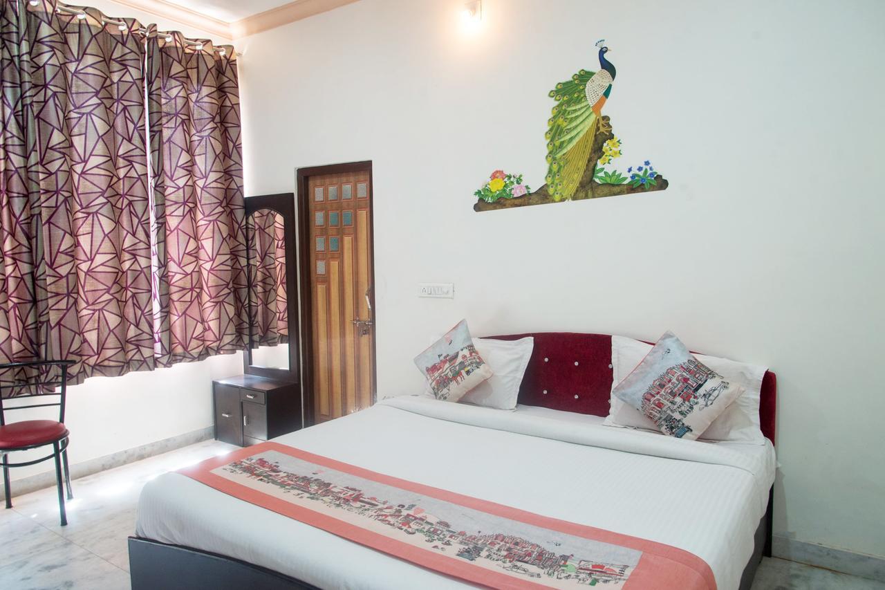 Oyo 11743 Hotel Shree Krishna Udaipur Eksteriør billede
