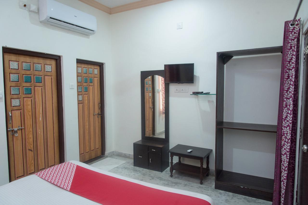 Oyo 11743 Hotel Shree Krishna Udaipur Eksteriør billede